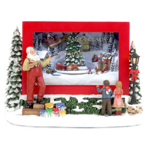 CHILDREN WATCH SNOW SCENE
